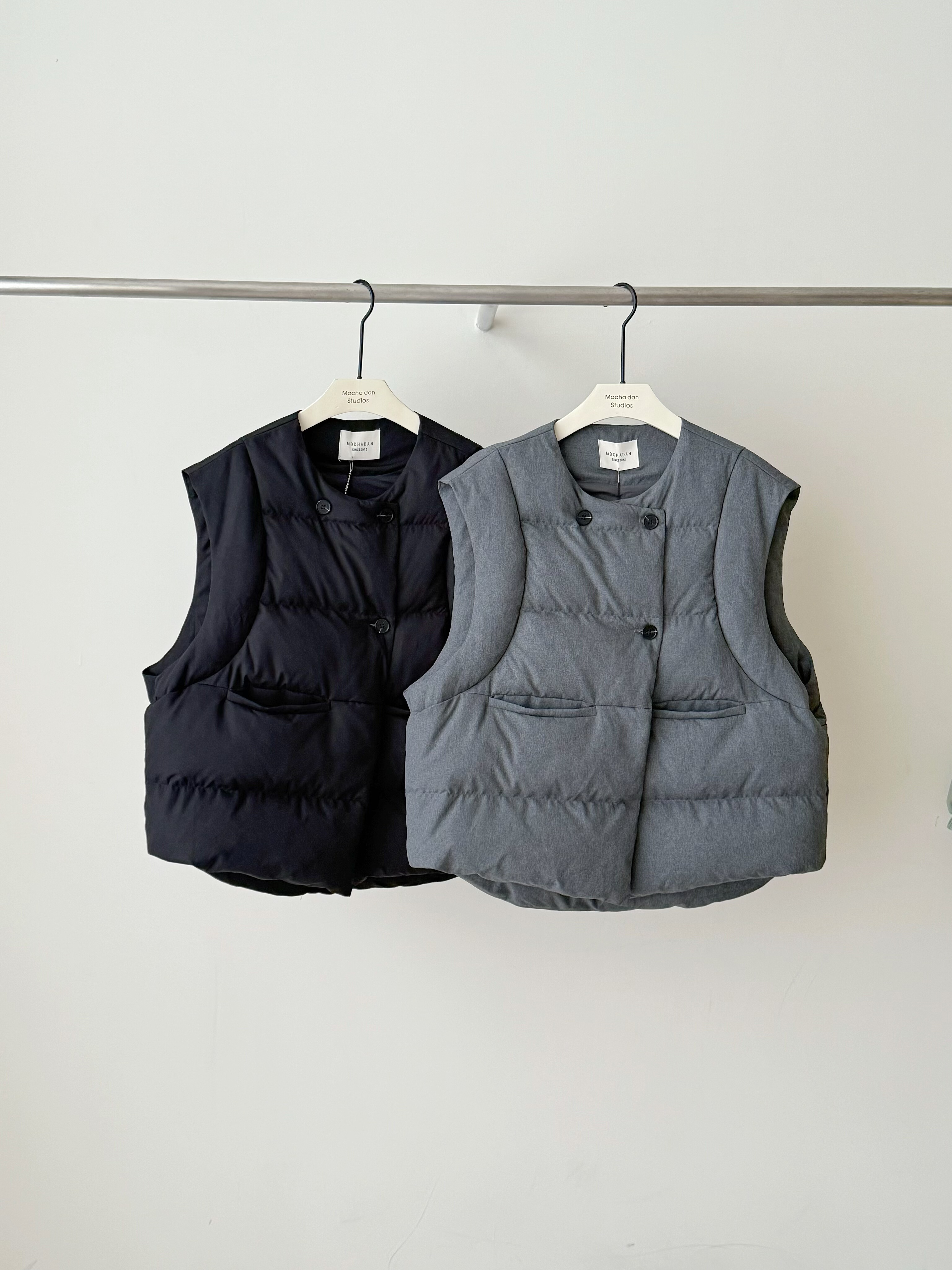 MOCHA DAN韩系简约百搭无袖90白鸭绒马甲女冬季新款百搭加厚坎肩