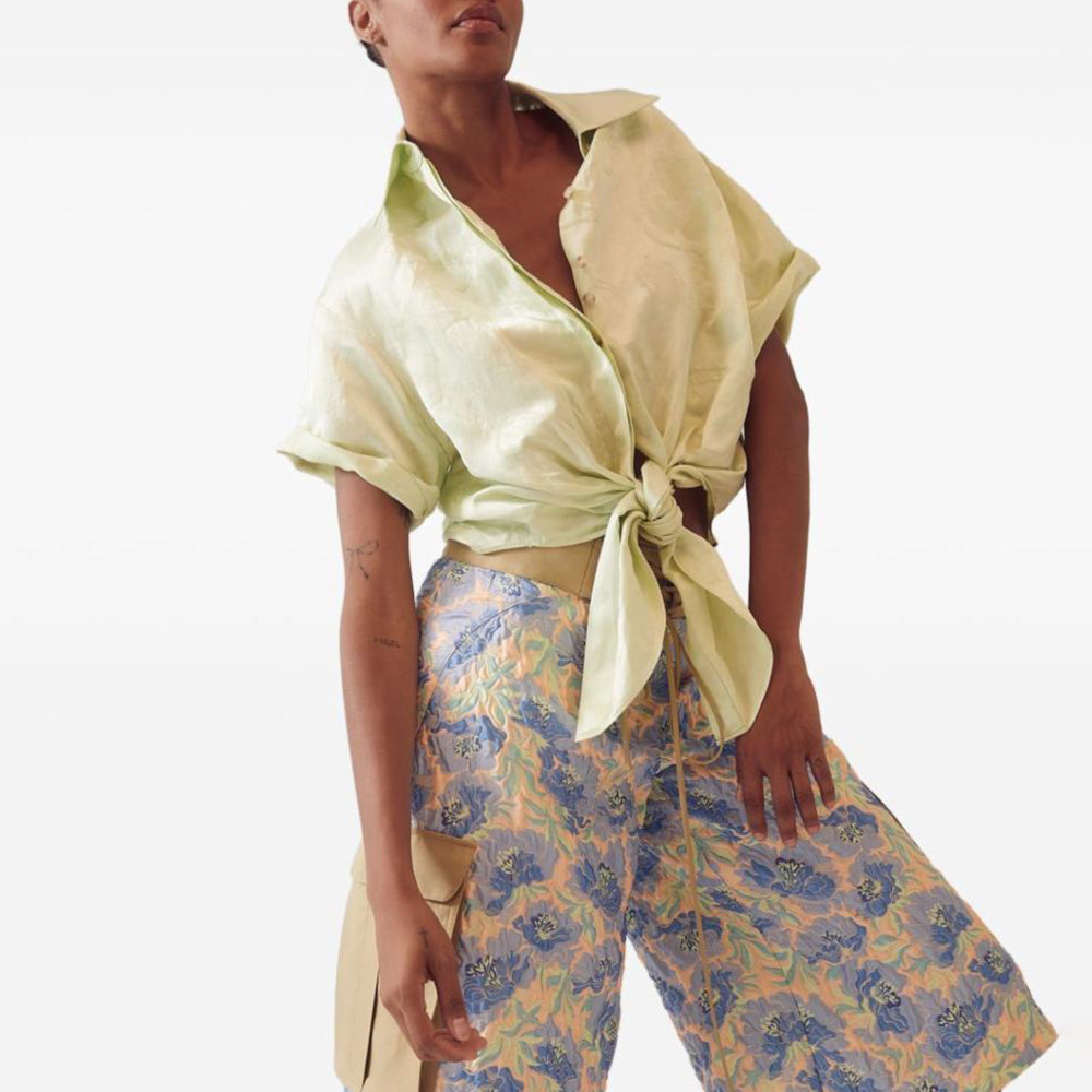 淡绿色翻领扭结短袖衬衫女