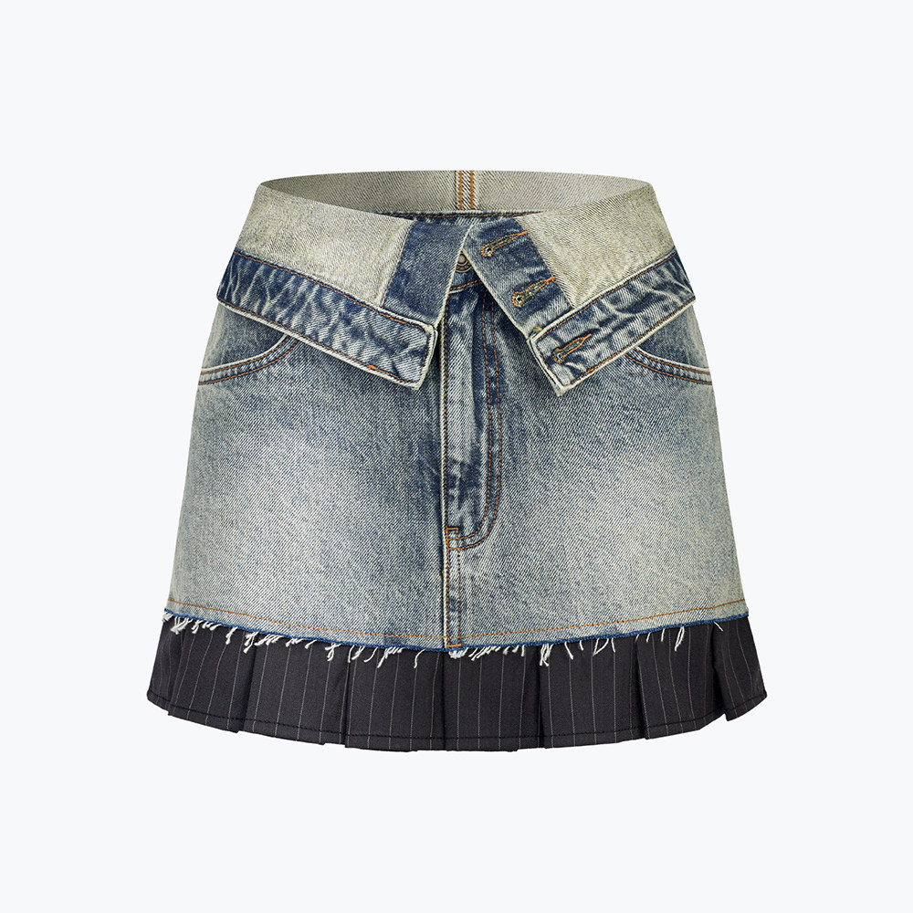 浅蓝色翻折高腰牛仔短裙