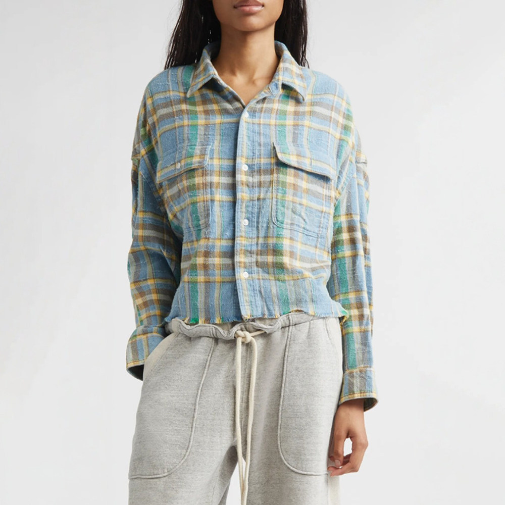 2026早春新款小众浅蓝格纹翻领长袖衬衫多口袋毛边下摆休闲外套女