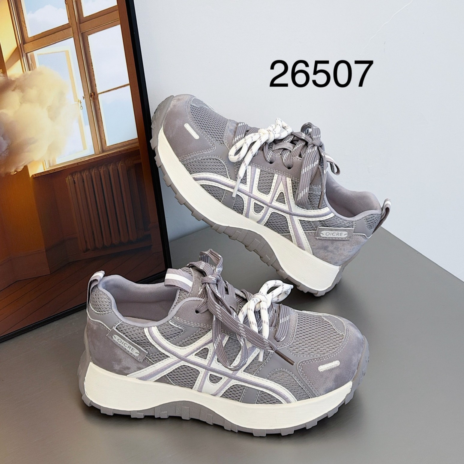 她菲娅2026春新款真皮老爹鞋女小蛮腰百搭厚底休闲阿甘鞋女26507