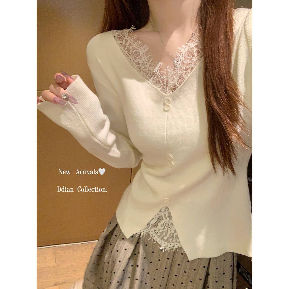 纯欲绝美法式气质蕾丝V领打底衫女秋冬上衣高级感针织毛衣内搭ins