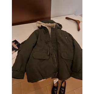 J29连帽羊羔毛内胆派克服女牛角扣收腰工装棉服冬季加厚宽松外套