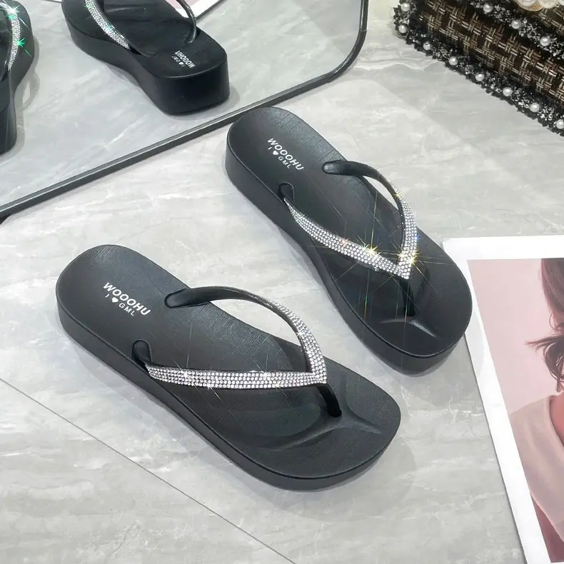 新款中跟人字拖鞋亮钻时尚坡跟厚