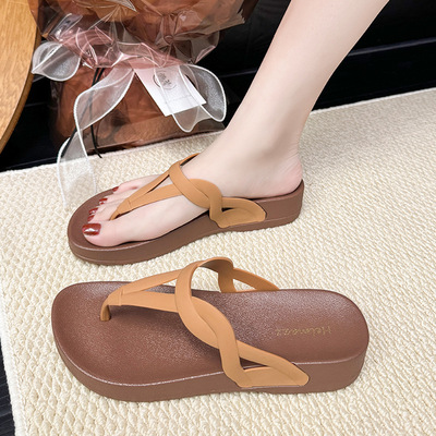 人字拖鞋海边夏季外穿防滑配裙子