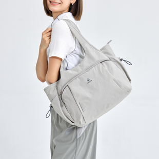 Fouvor2026新款旅行包女大容量通勤手提托特包短途妈咪轻便单肩包