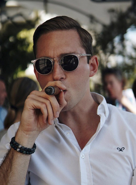 小脸男圆形复古偏光太阳镜