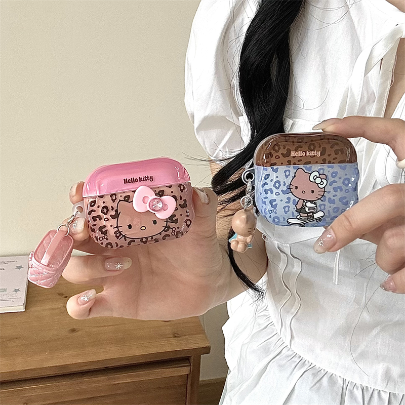 甜酷风豹纹蝴蝶结Kitty猫包包挂件适用苹果AirPods Pro2耳机保护套新款AirPods4蓝牙耳机壳3代软壳二代女ins