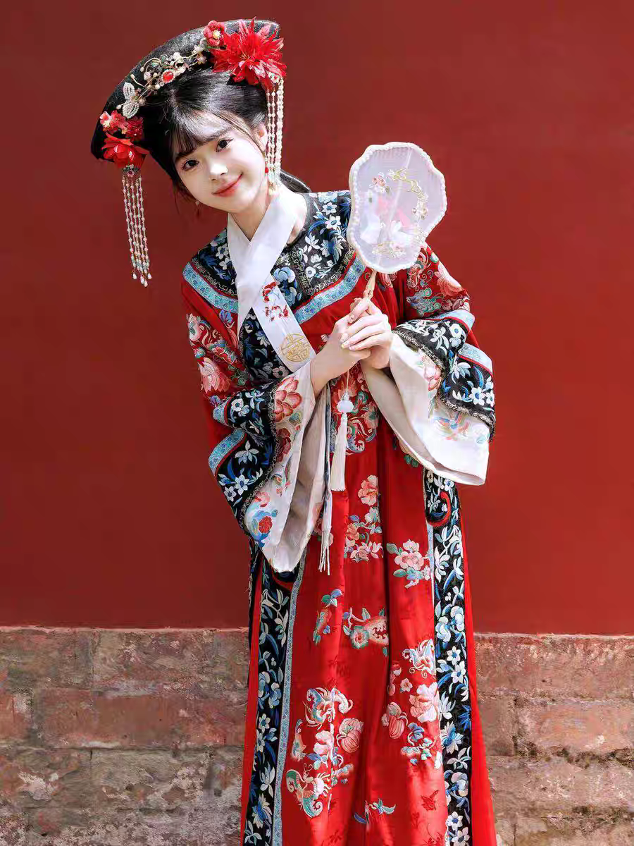 知汉服女2026夏季新款清代贵妃旗装格格印花氅衣旗袍裙清汉连衣裙