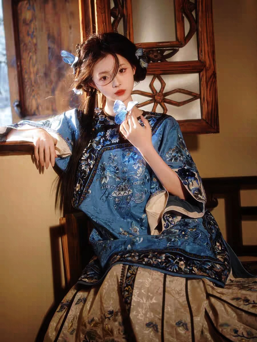 新中式国风蓝色上衣早春季茶系穿搭一整套裙子日常清汉女改良汉服