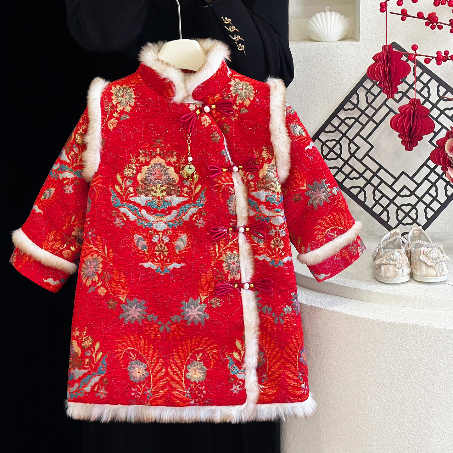 女童加绒繁花红色缘拜年服旗袍