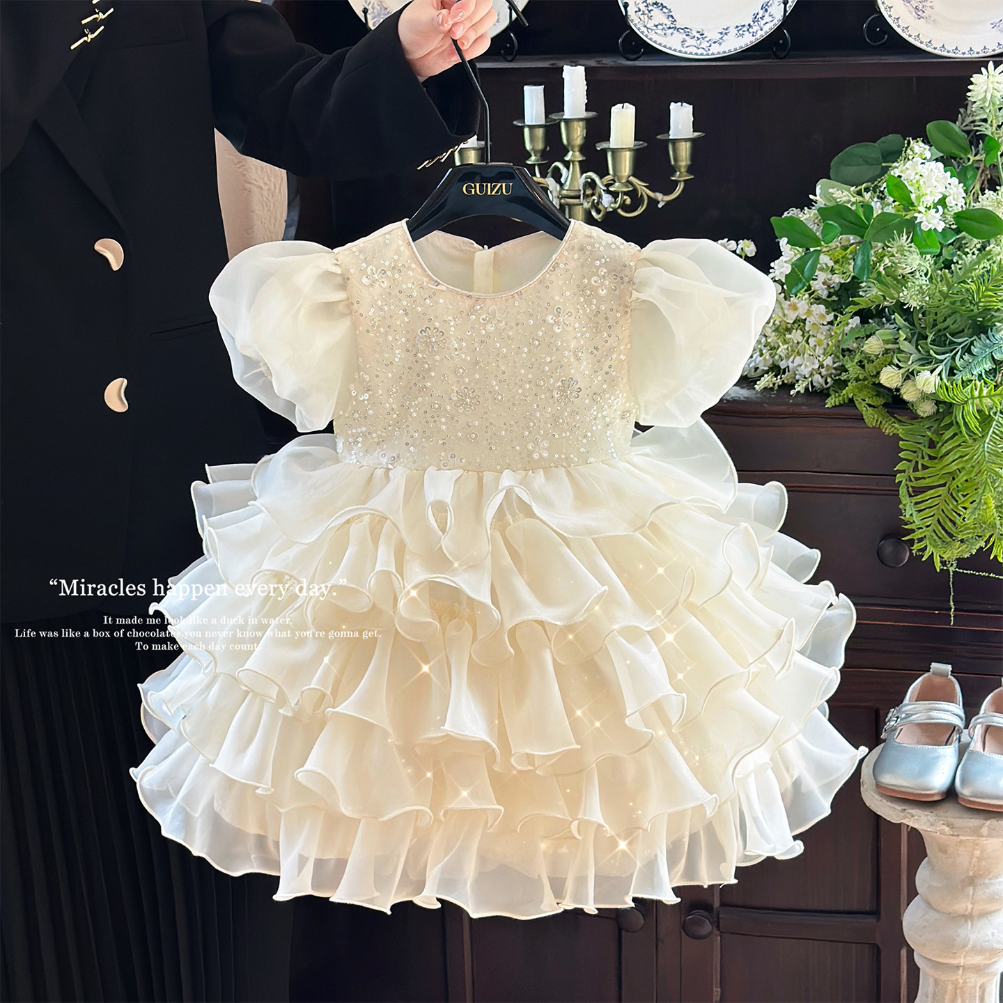 重工女童公主裙夏季2026新款小女孩生日宴会礼服裙轻奢亮片蛋糕裙