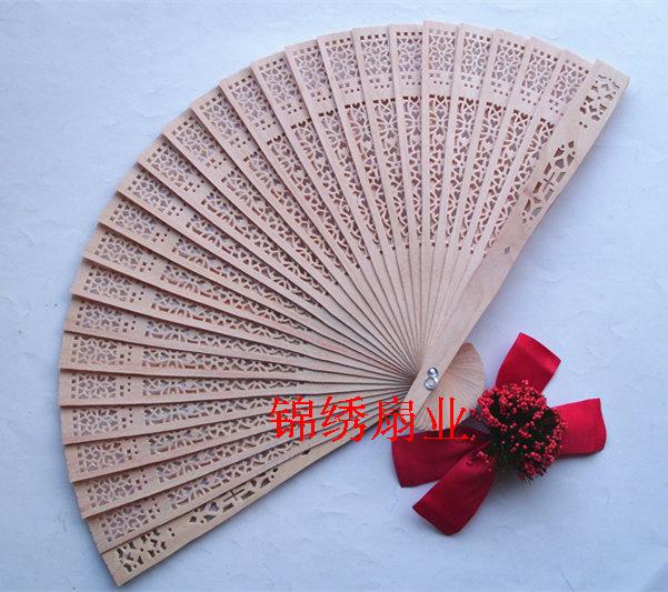 镂空礼品宫廷风香木扇