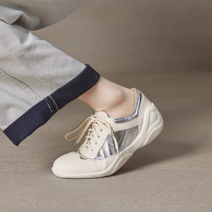 4.5cm真皮厚底圆头米白色乐福鞋女坡跟松糕底休闲鞋舒适系带单鞋