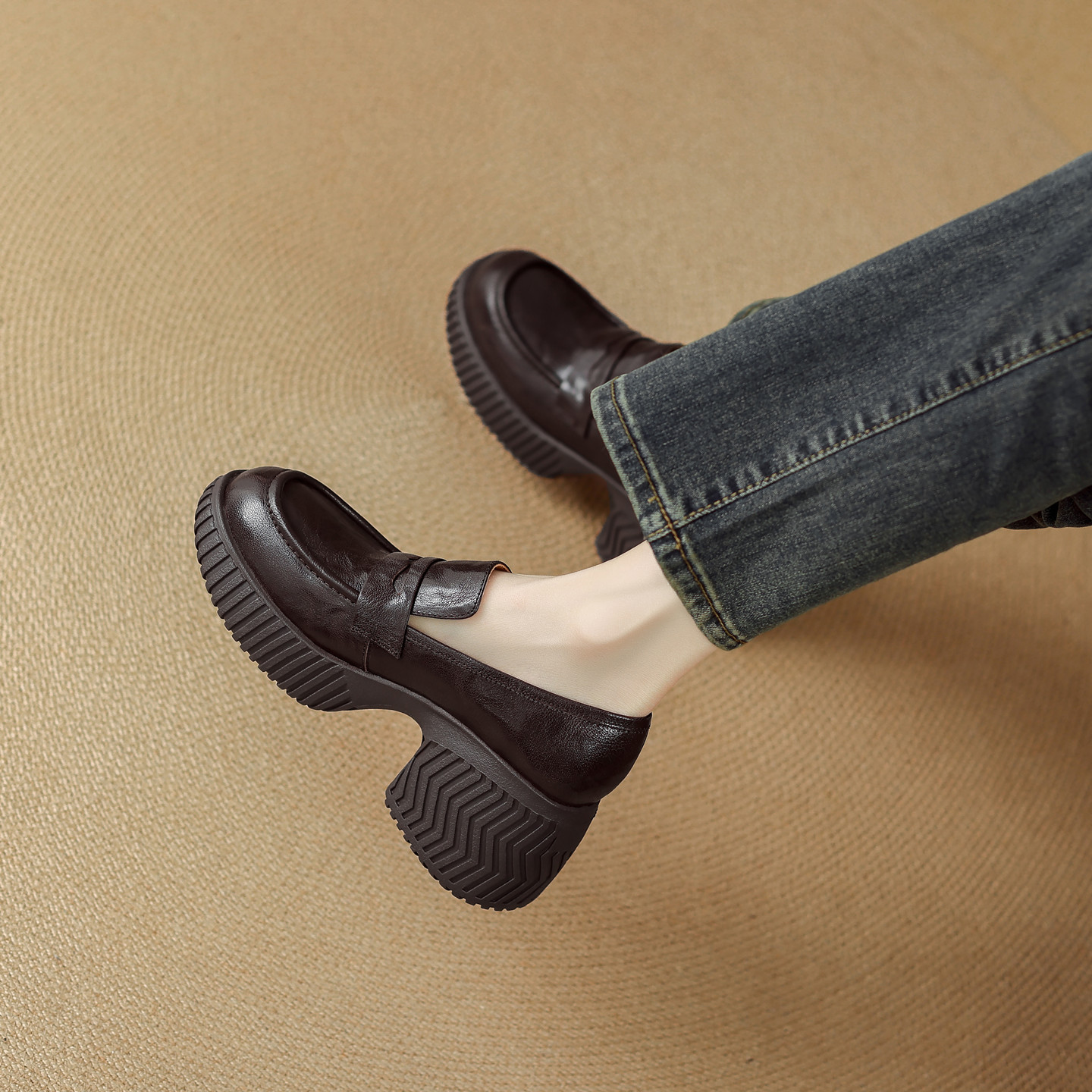 8cm真皮厚底复古圆头显瘦乐福鞋