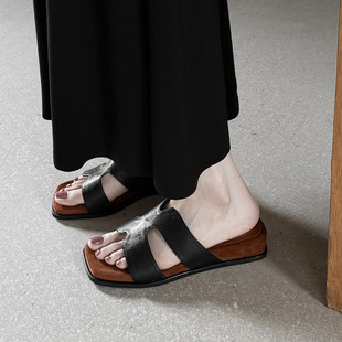 时尚外穿厚底罗马女拖鞋复古真皮一字型凉拖坡跟松糕黑色露趾凉鞋
