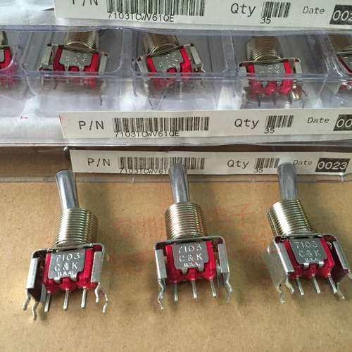进口美国C&k 7103TCWV61QE 钮子开关3脚3档 摇头摆臂开关 带支架