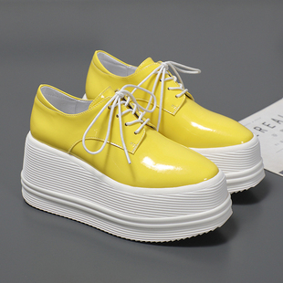 低帮黄色小皮鞋2025新款纯色方头春秋季增高9厘米休闲时尚百搭鞋