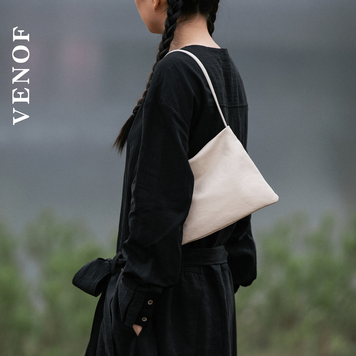 维洛芬 云影 白色腋下包头层真羊皮软单肩高级感小众小斜挎包女