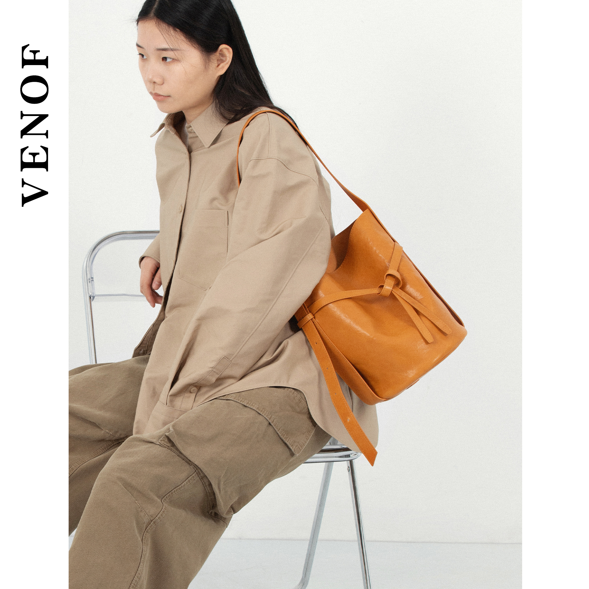 维洛芬正品头层植鞣牛皮水桶包