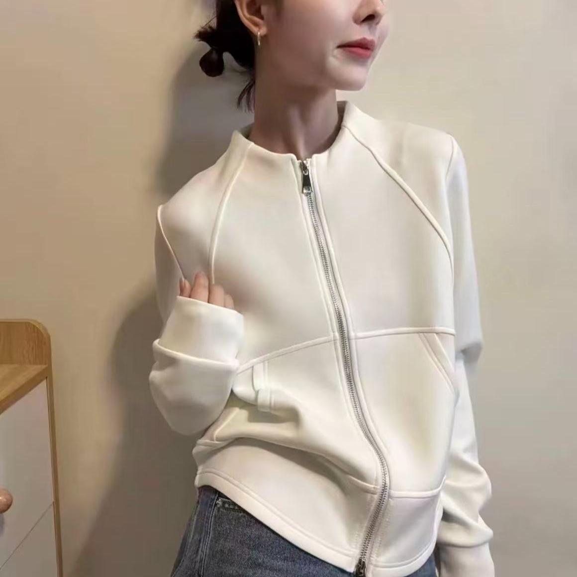 2026春秋新款长袖洋气百搭显瘦卫衣女款短款外套薄款上衣休闲