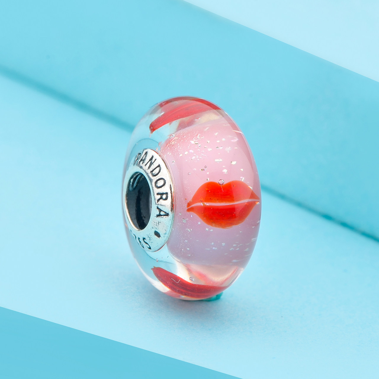 Pandora潘多拉18年浪漫之吻925银/琉璃串饰串珠796598
