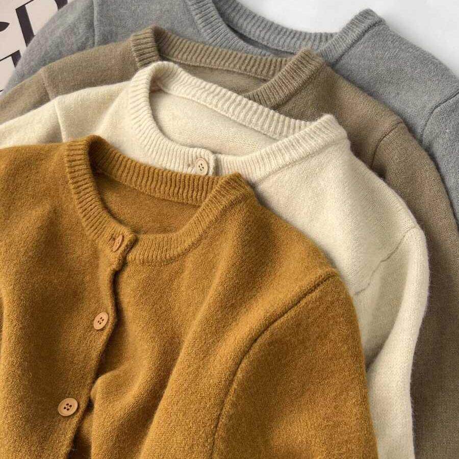 软绵绵圆领针织套头针织衫女秋温柔纯色百搭叠穿宽松毛衣开衫外套