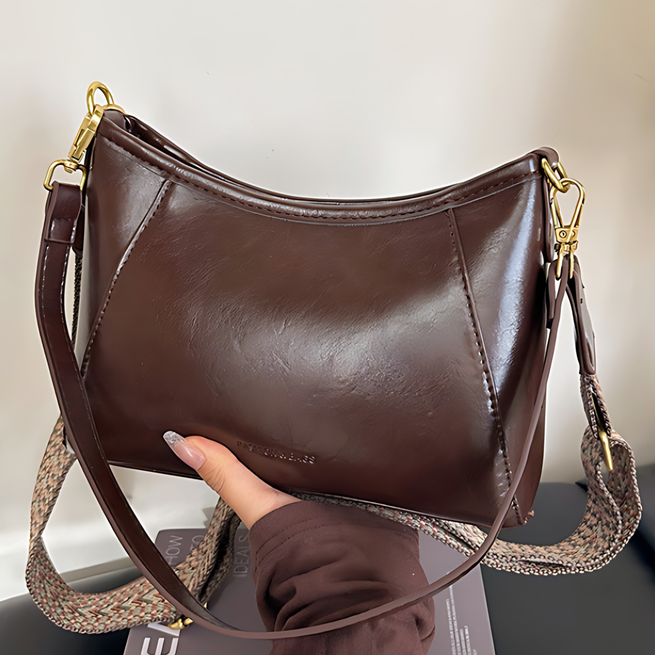 包包斜挎包女简约百搭大气2025新款时尚百搭休闲高级感复古单肩包