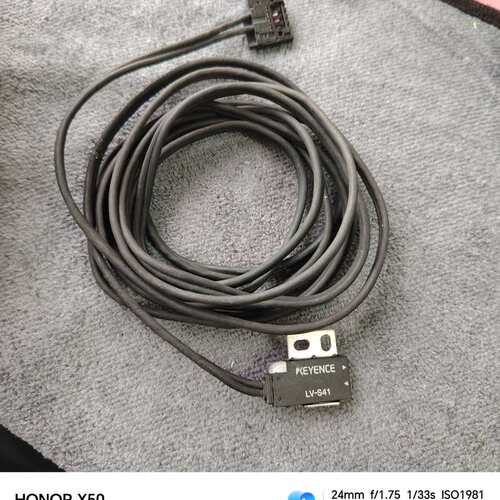 议价KEYENCE LV-S41接近开关，拆机闲置，成色还可以，