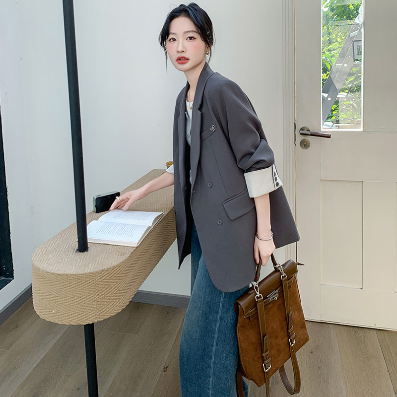 灰色西装外套女2026春秋季新款气质名媛高级感小个子休闲气质西服
