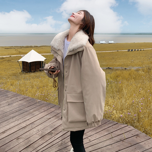 羊羔毛拼接派克服外套女冬季2025新款中长款加绒加厚工装棉衣棉服