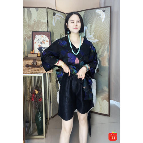 【大美红遍天】龟裂纹香云纱短裤！巨百搭
