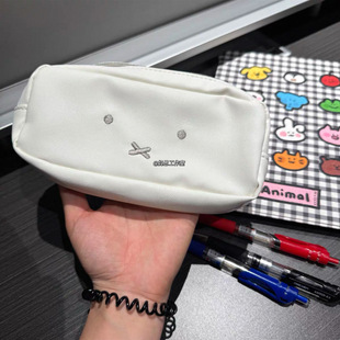 可爱日系米菲兔笔袋pu皮防水大容量文具收纳包女小众不撞款铅笔盒