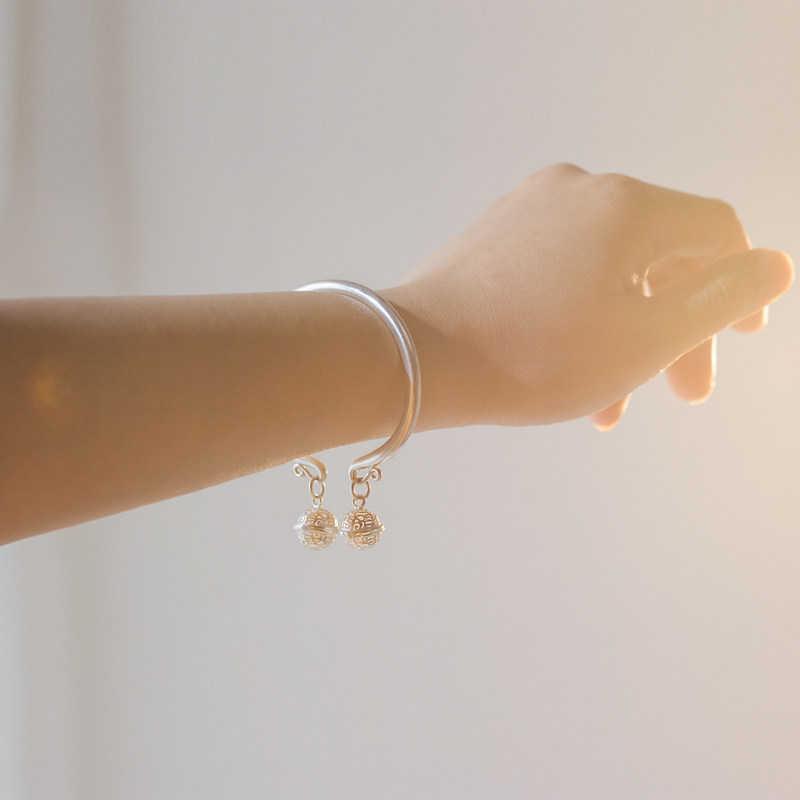 古风宫铃999足银手镯女纯银铃铛实心纯手工光面开口镯子ins年轻款