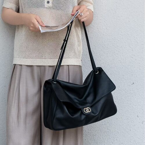 maxi flap2026春季新款复古软皮包腋下包大容量女包真皮