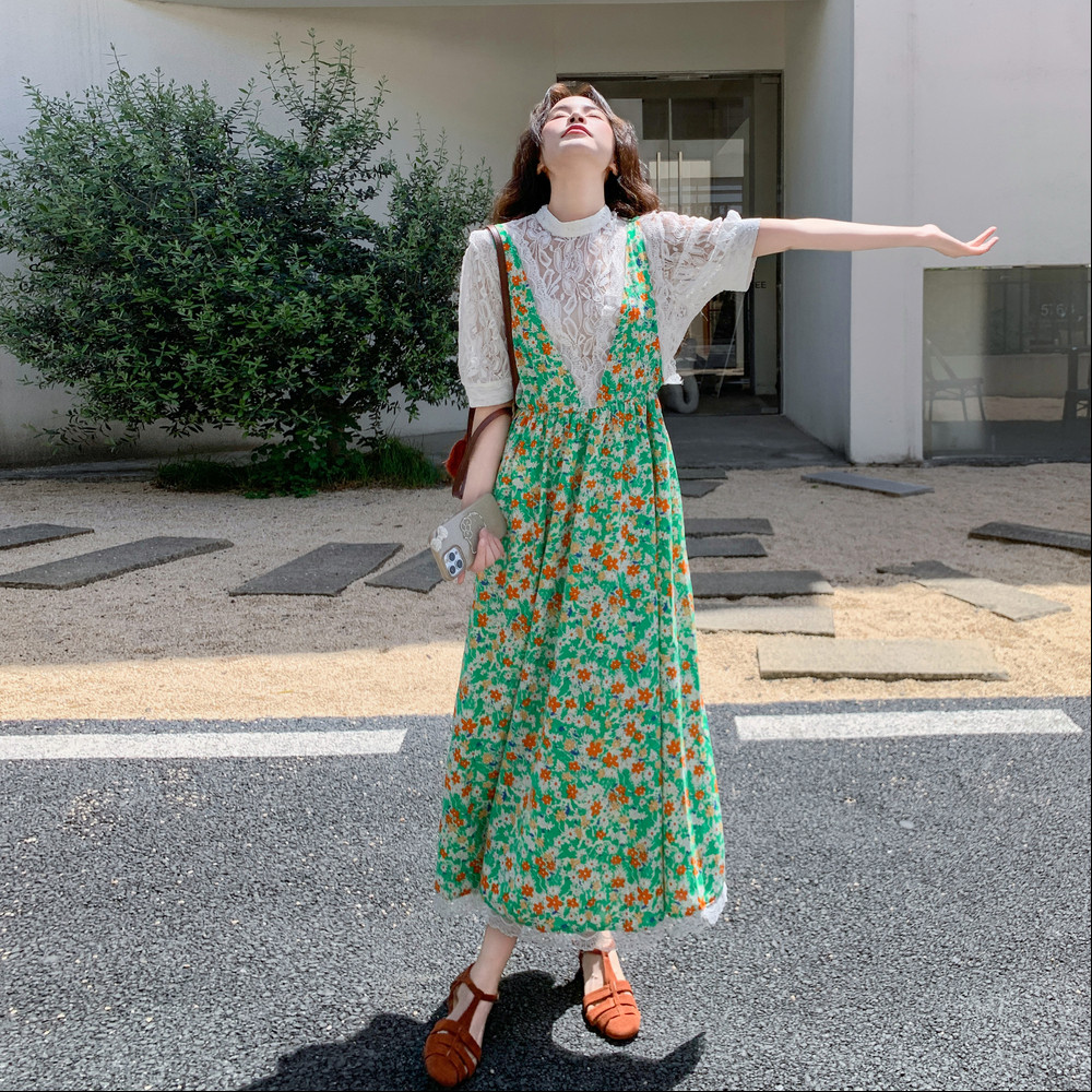 新品小心机蕾丝T+背带碎花连衣裙套装C196-P150控228,女装套装/套裙,2C196