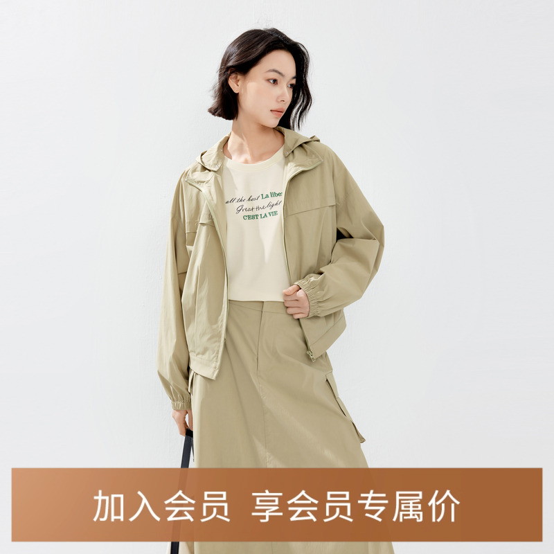 伊芙丽百搭休闲可脱卸帽防晒工装风夹克伞裙合集