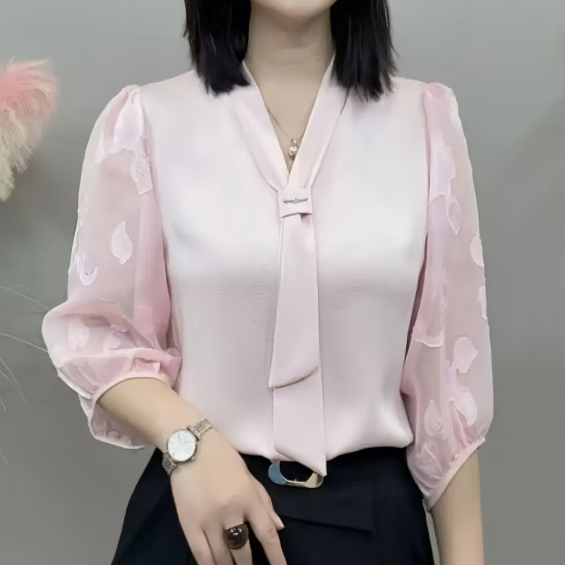 春夏新款蕾丝泡泡七分袖气质百搭小衫女显瘦上衣女洋气减龄T桖女