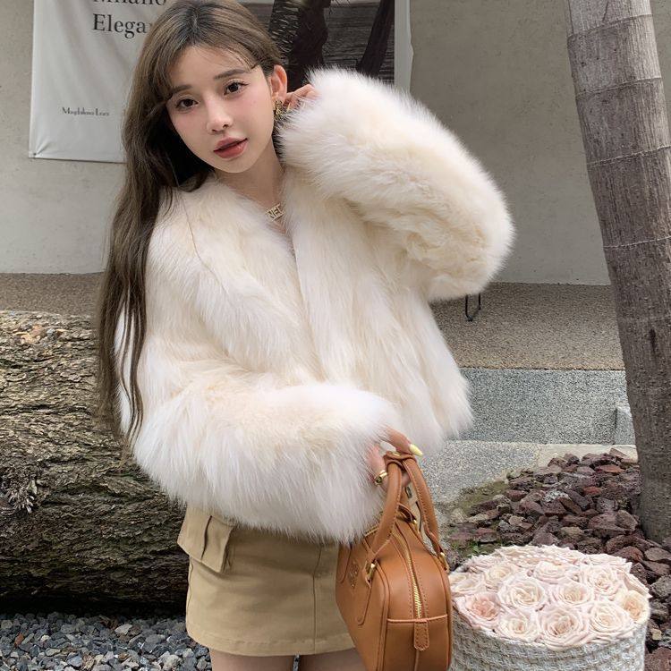 秋冬新款环保狐狸毛皮草外套女韩版小花毛毛大衣年轻时尚短款女装图片