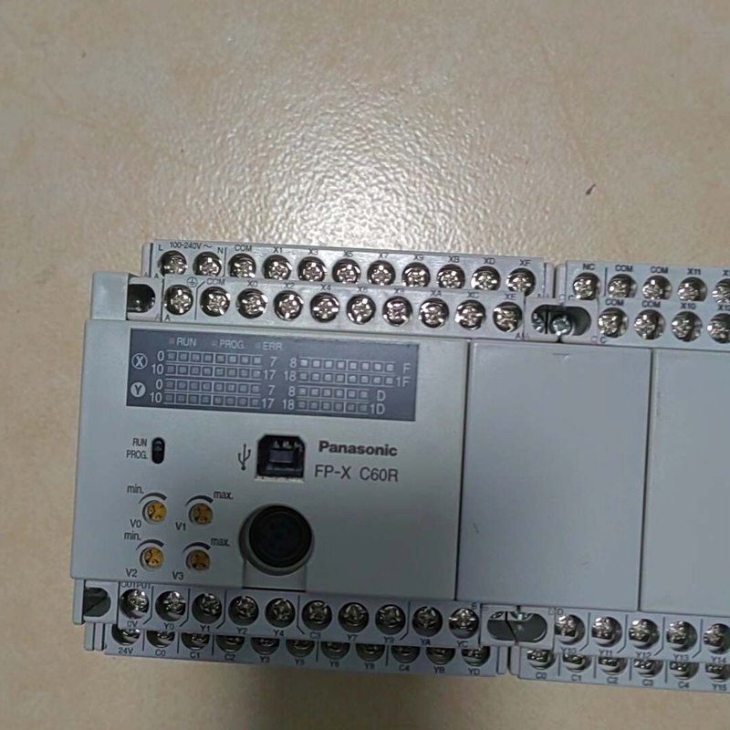 松下PLC控制器 FP-X C60R 拆机成色新 功能包好--议价商品图片