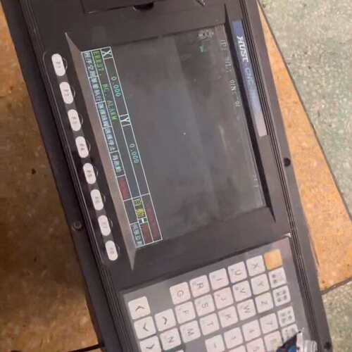 台湾 亿图工控屏，HUST-CNC-H6QR，拆机货，通电开--议价商品