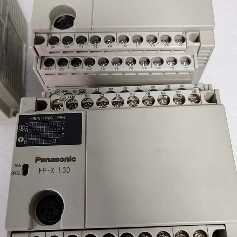松下PLC控制器 FP-X L30，型号AFPX-L30R---议价商品图片