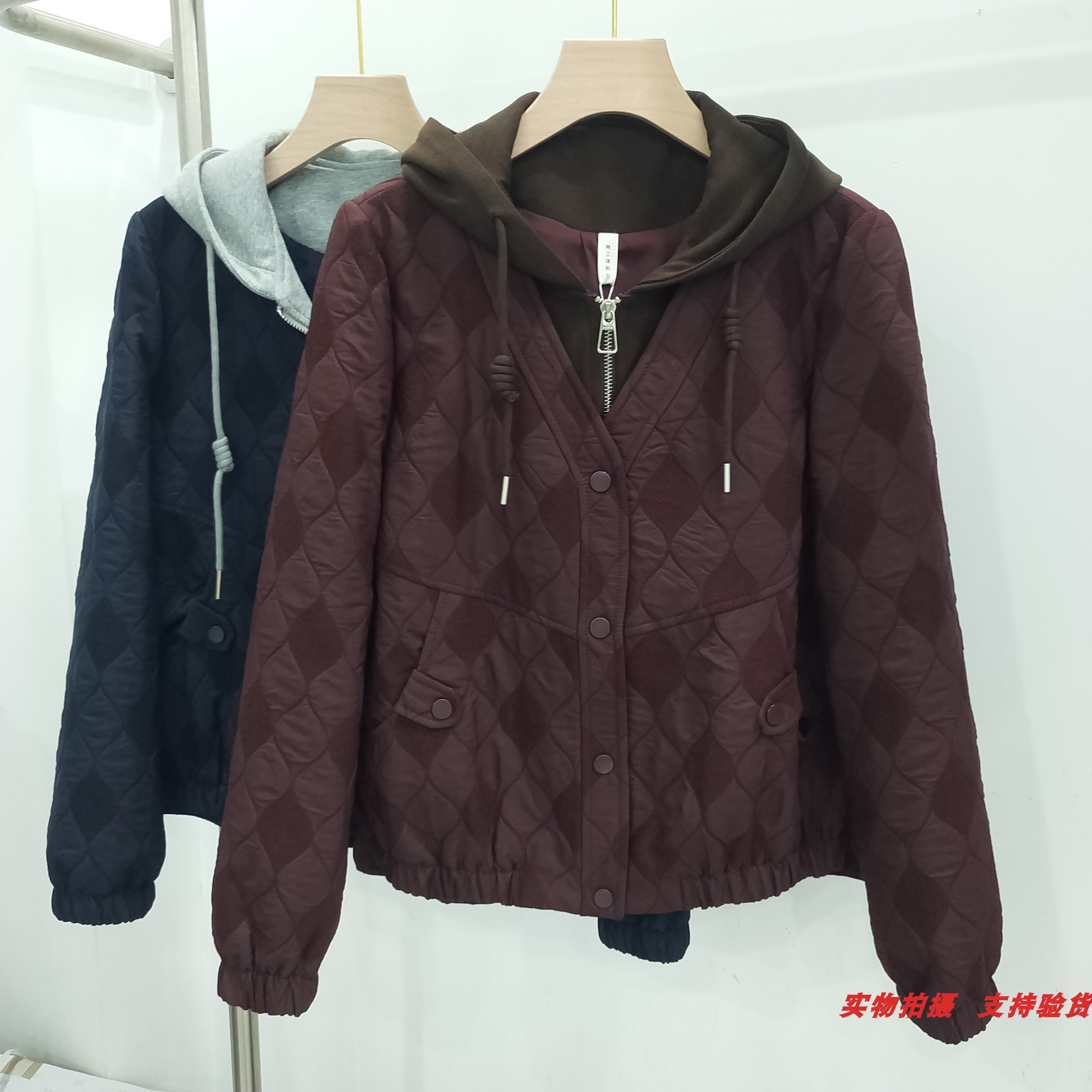 连帽假两件套休闲夹克外套女