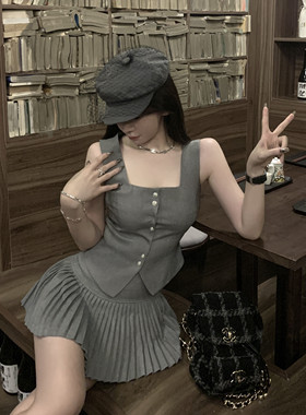 KKK STUDIO 灰色银扣休闲收腰质感背心马甲 百褶裙 学院风套装