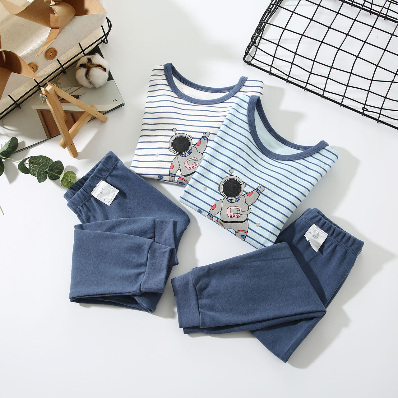 BOYS AUTUMN CLOTHES AUTUMN PANTS SUITS COTTON SWEATERS CHILDRENS UNDERWEAR PAJAMAS COTTON SPRING AND AUTUMN THIN WINTER BOYS HOME CLOTHES