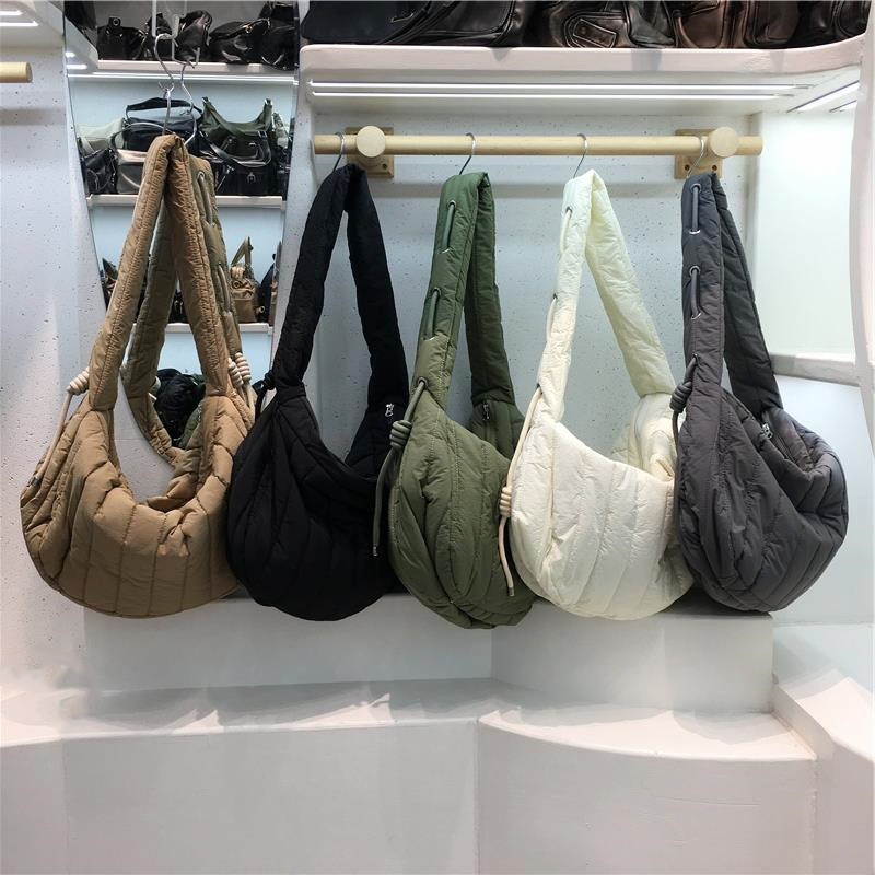 小脏柜 2024新款韩版小众潮抽绳尼龙布包休闲运动饺子包单肩挎包,箱包皮具/热销女包/男包,通用款女包,淘宝优惠券,粉丝福利购,淘宝优惠卷