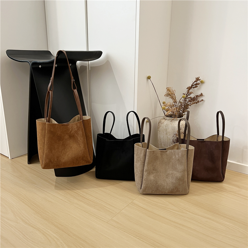 小脏柜 2025秋冬高级质感韩版手提菜篮子包麂皮绒单肩斜挎托特包