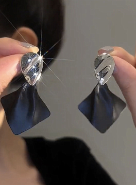 新款潮黑色复古撞色耳环银针高级气质高级感耳坠轻奢时尚百搭耳饰