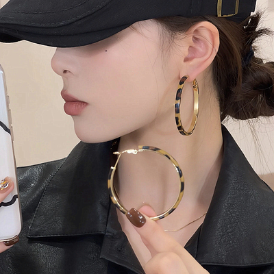 赵露思同款豹纹夸张圈圈耳环