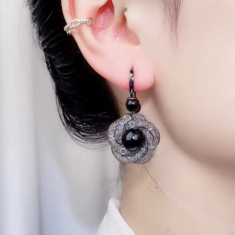 时尚奢华大气重工网格水晶耳环